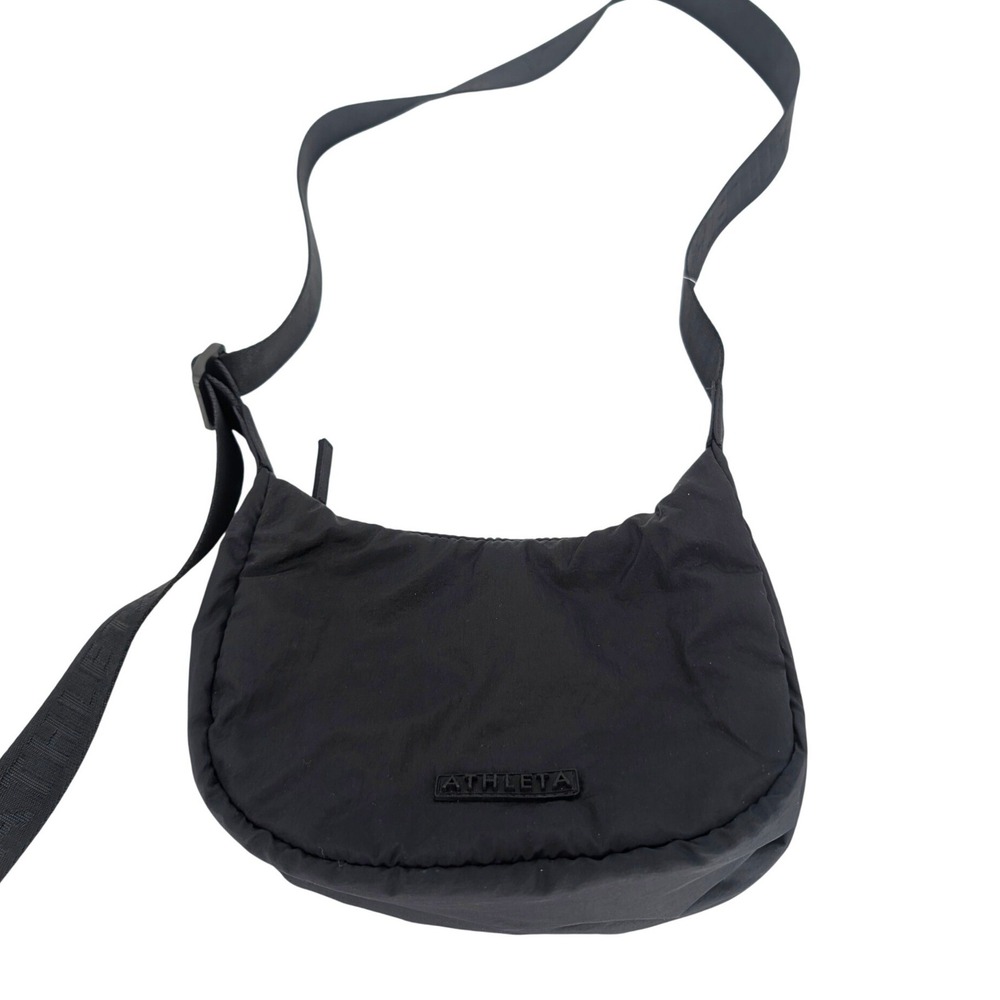 Athleta All About Me Mini Crescent Crossbody Bag Womens Black Athleisure Utility